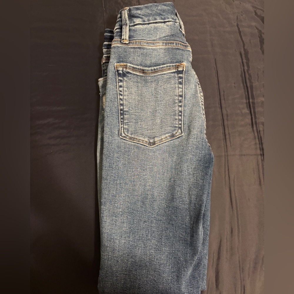 Good American Good Waist Skinny Jeans - Picture 4 of 4